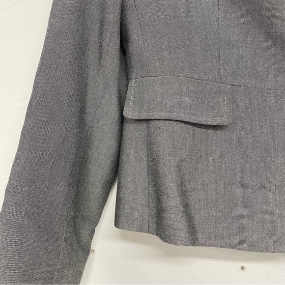 Tahari ASL Grey Fitted Three Button Blazer Jacket Womens 8P Dark Academia - Picture 3 of 7